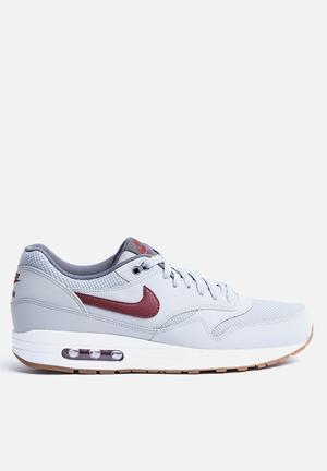 nike air max tavas essential